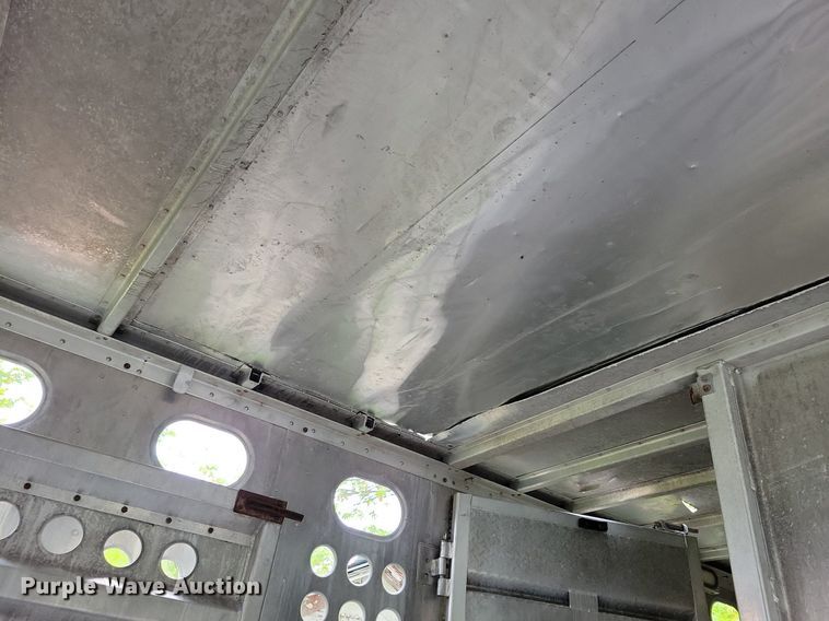 image for item DK5234 2001 Merritt  livestock trailer