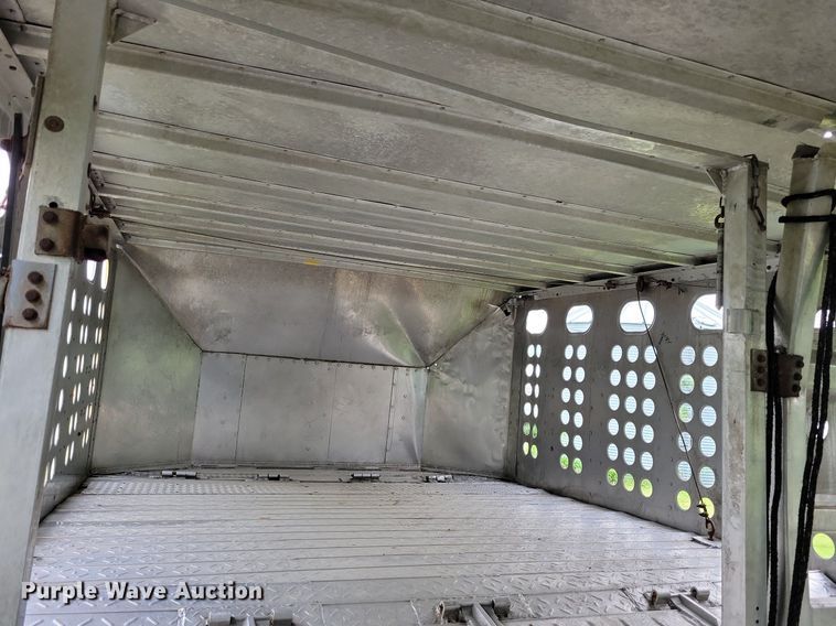 image for item DK5234 2001 Merritt  livestock trailer