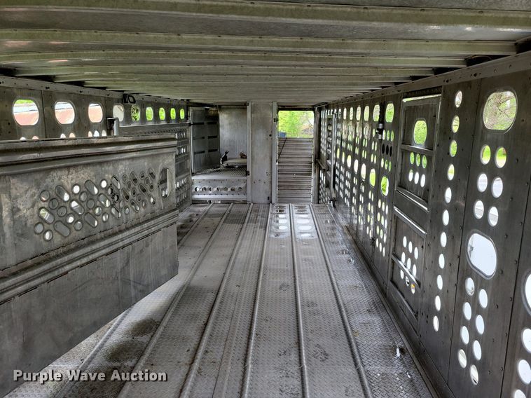 image for item DK5234 2001 Merritt  livestock trailer