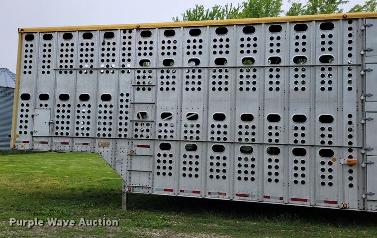 image for item DK5234 2001 Merritt  livestock trailer