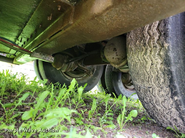 image for item DK5234 2001 Merritt  livestock trailer