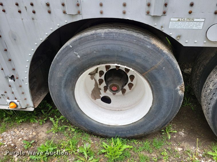 image for item DK5234 2001 Merritt  livestock trailer
