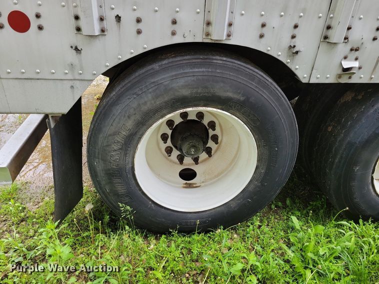 image for item DK5234 2001 Merritt  livestock trailer