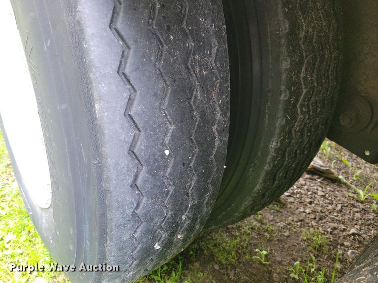 image for item DK5234 2001 Merritt  livestock trailer