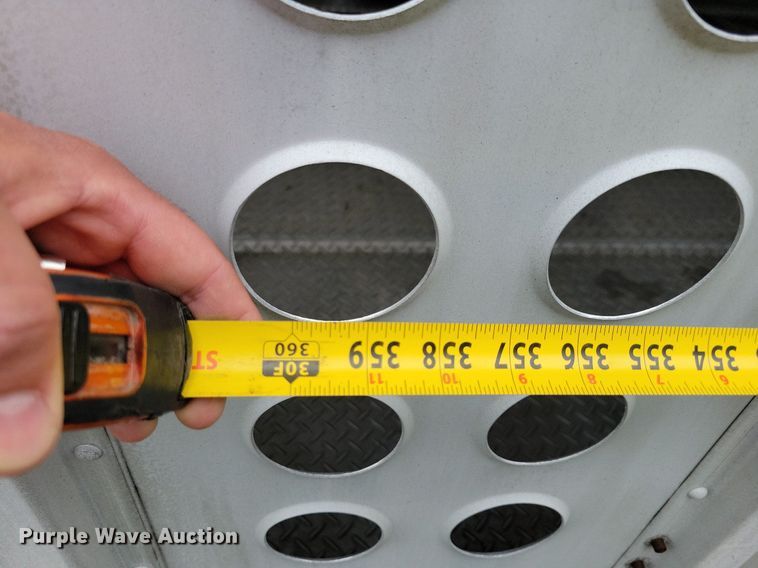 image for item DK5234 2001 Merritt  livestock trailer