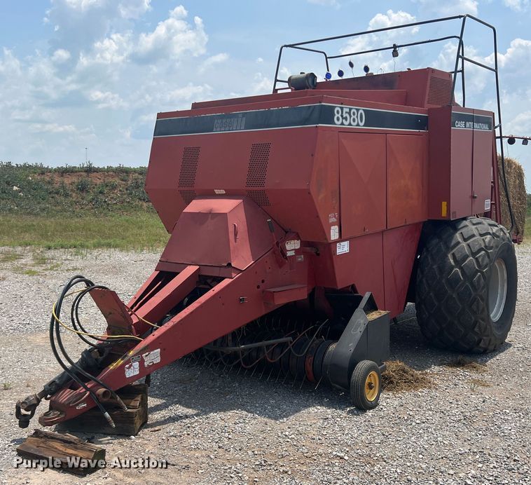 image for item DN3022 1989 Case 8580  large square baler