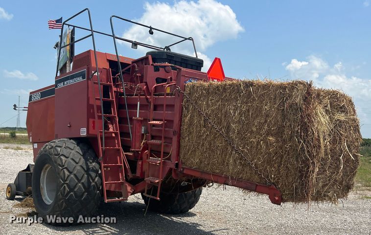 image for item DN3022 1989 Case 8580  large square baler