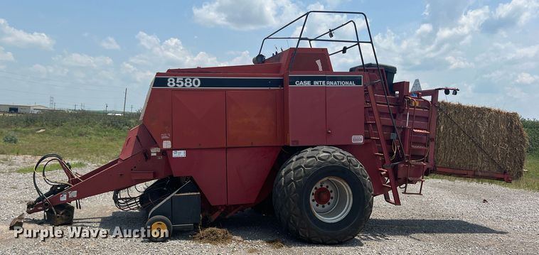 image for item DN3022 1989 Case 8580  large square baler