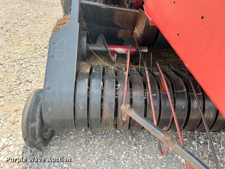 image for item DN3022 1989 Case 8580  large square baler