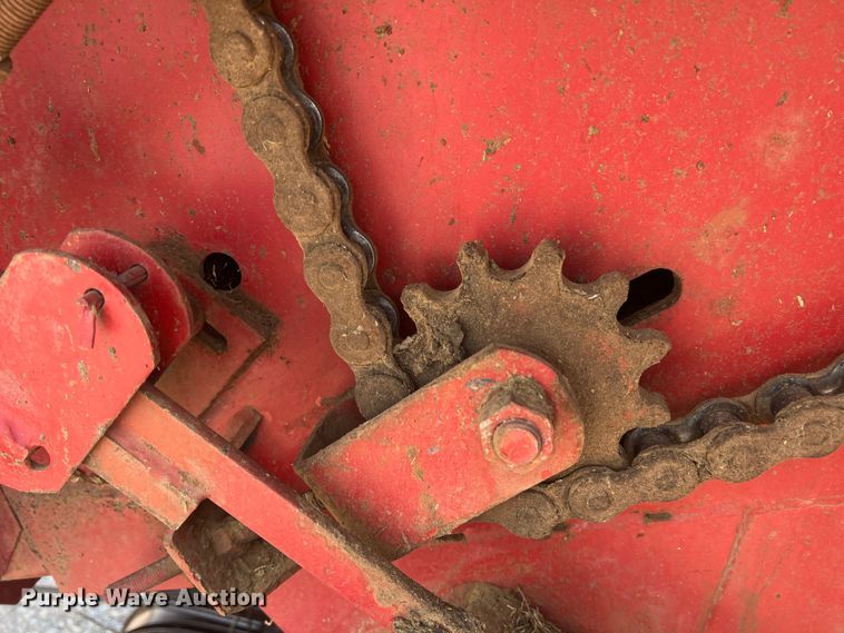 image for item DN3022 1989 Case 8580  large square baler