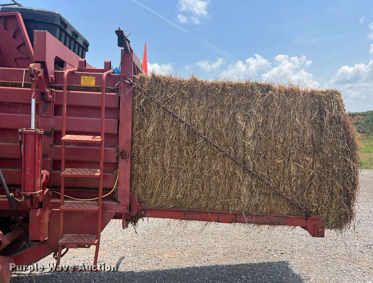 image for item DN3022 1989 Case 8580  large square baler