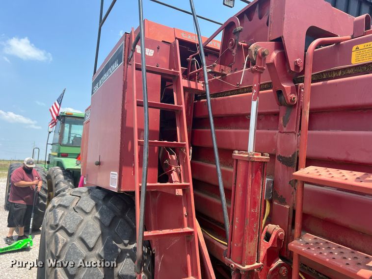 image for item DN3022 1989 Case 8580  large square baler