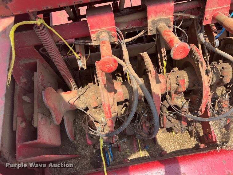 image for item DN3022 1989 Case 8580  large square baler