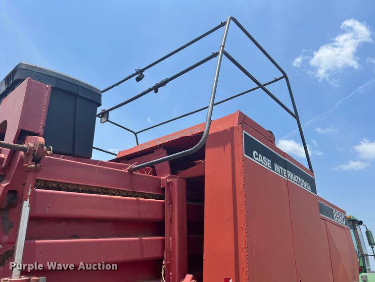 image for item DN3022 1989 Case 8580  large square baler