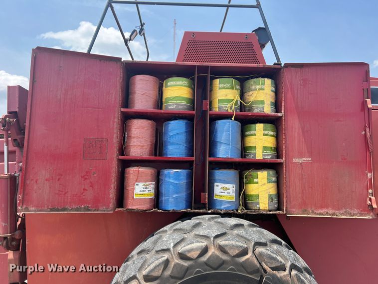 image for item DN3022 1989 Case 8580  large square baler