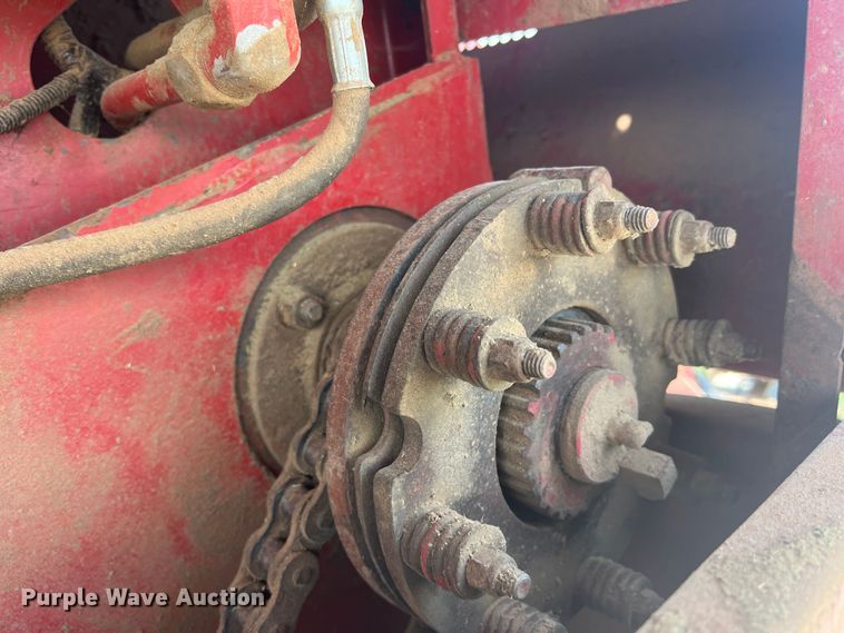 image for item DN3022 1989 Case 8580  large square baler