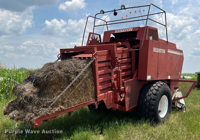 image for item DN3025 Hesston 4800  large square baler