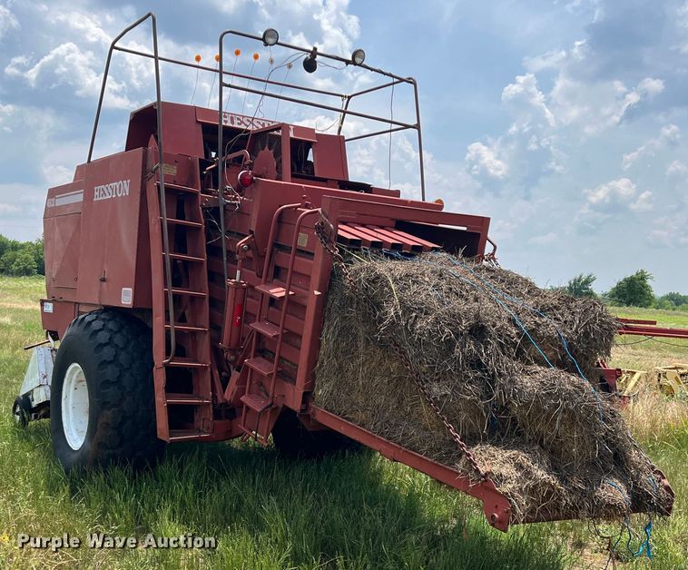 image for item DN3025 Hesston 4800  large square baler