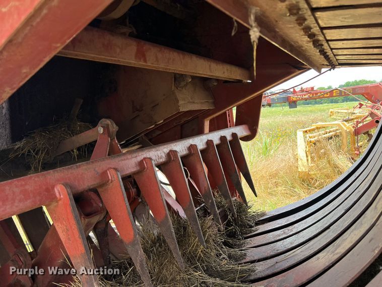 image for item DN3025 Hesston 4800  large square baler