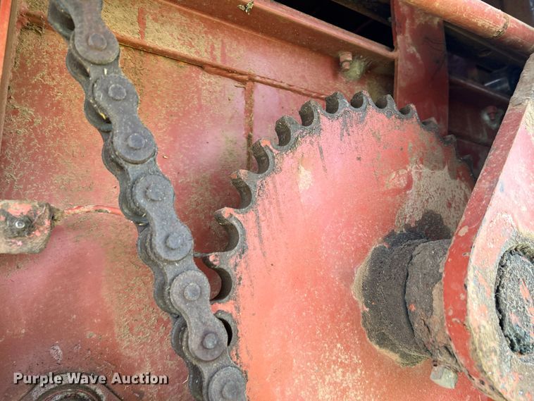 image for item DN3025 Hesston 4800  large square baler