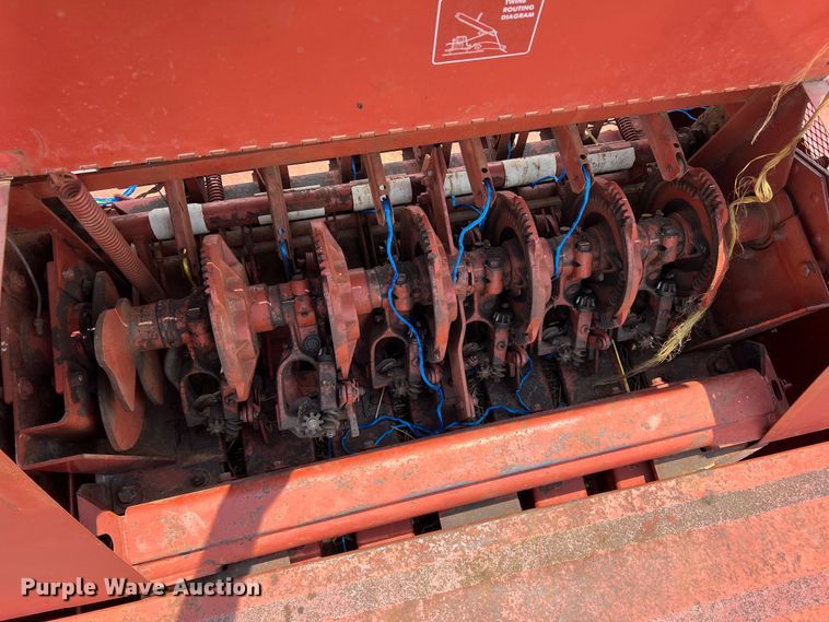 image for item DN3025 Hesston 4800  large square baler