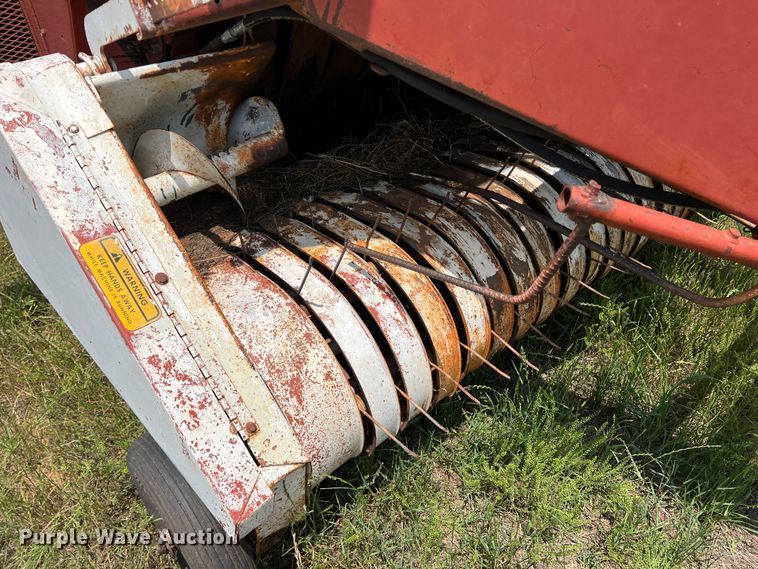 image for item DN3025 Hesston 4800  large square baler