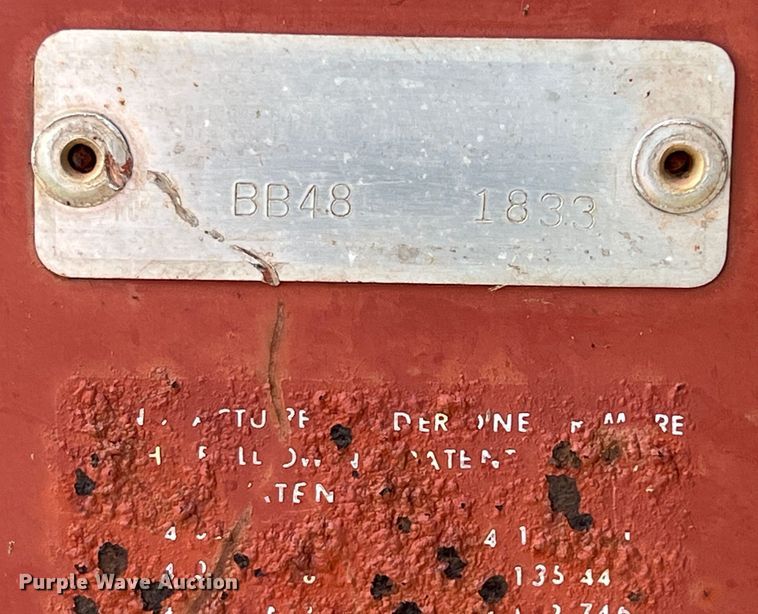 image for item DN3025 Hesston 4800  large square baler