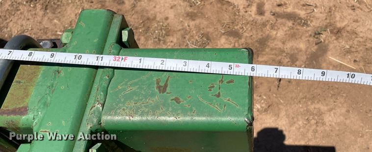 image for item DN4647 John Deere 610  field cultivator