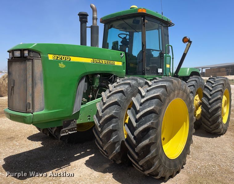 image for item DN4649 2000 John Deere 9200  4WD tractor