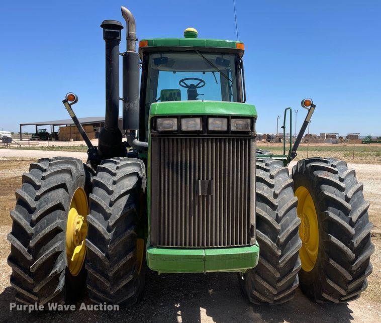 image for item DN4649 2000 John Deere 9200  4WD tractor