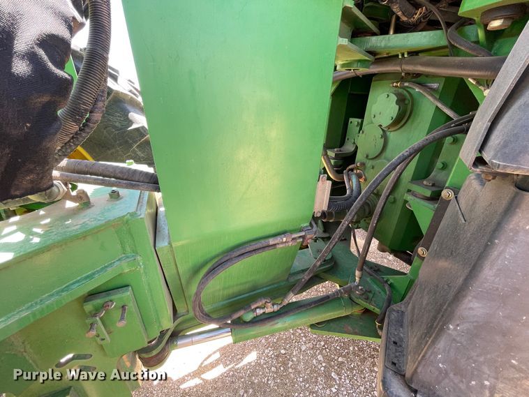 image for item DN4649 2000 John Deere 9200  4WD tractor