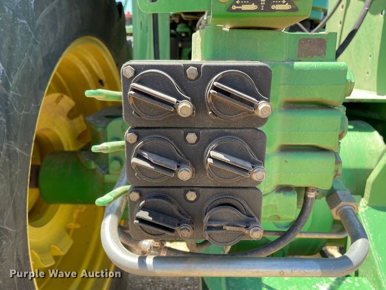 image for item DN4649 2000 John Deere 9200  4WD tractor