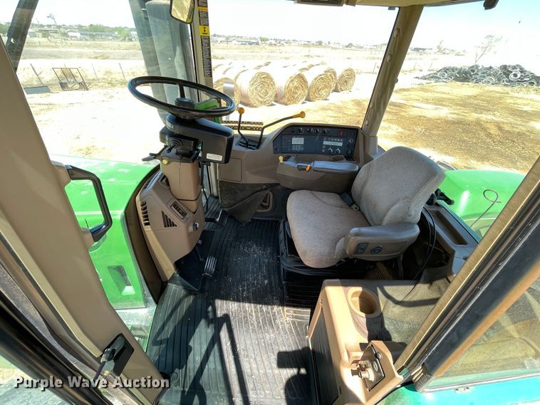 image for item DN4649 2000 John Deere 9200  4WD tractor