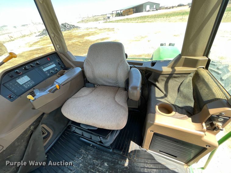 image for item DN4649 2000 John Deere 9200  4WD tractor