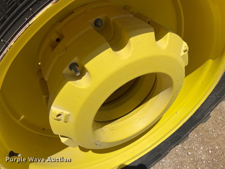 image for item DN4649 2000 John Deere 9200  4WD tractor