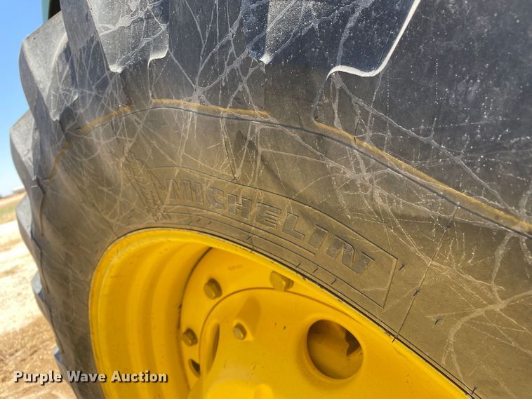 image for item DN4649 2000 John Deere 9200  4WD tractor