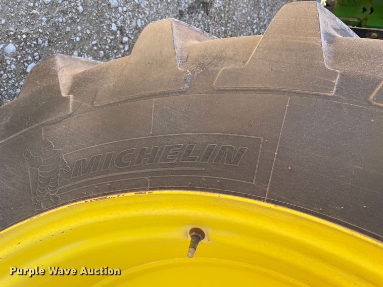 image for item DN4649 2000 John Deere 9200  4WD tractor