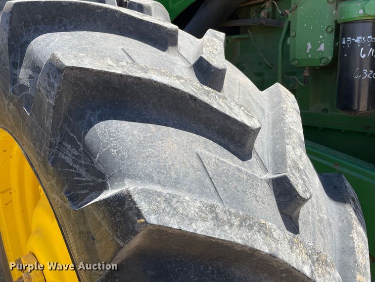 image for item DN4649 2000 John Deere 9200  4WD tractor