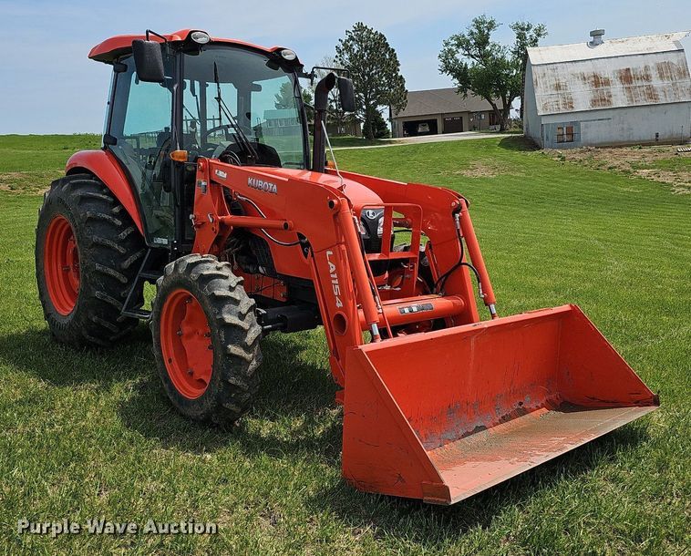 image for item DO4385 Kubota M7060D  MFWD tractor