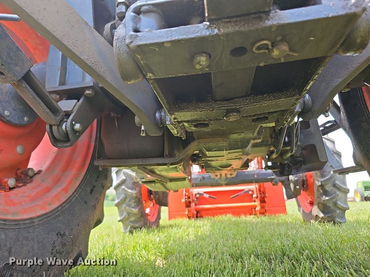 image for item DO4385 Kubota M7060D  MFWD tractor