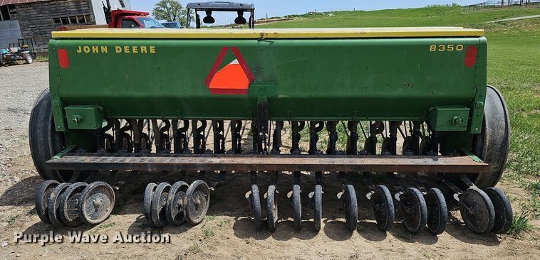 image for item DO4386 John Deere 8350  grain drill