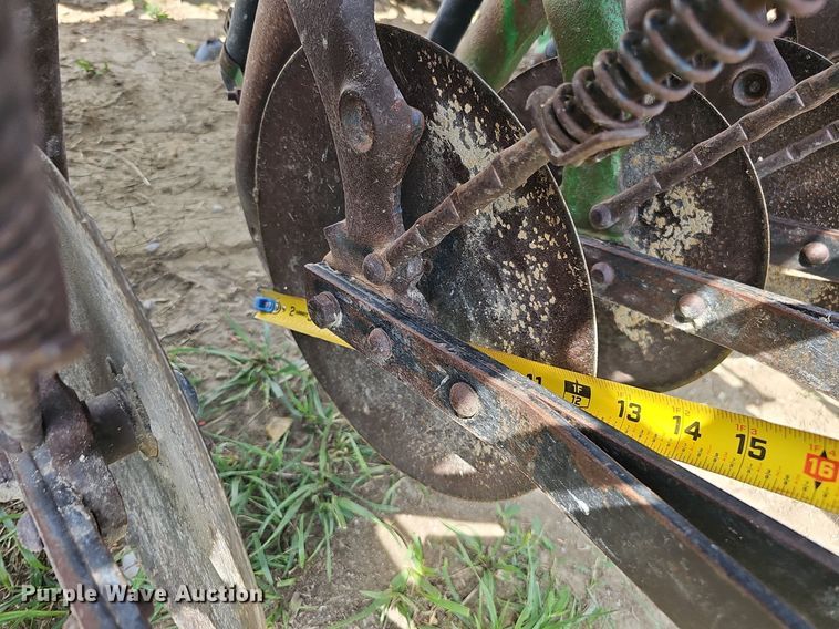 image for item DO4386 John Deere 8350  grain drill