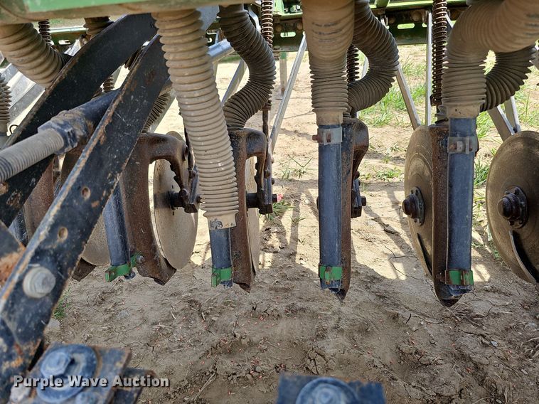 image for item DO4386 John Deere 8350  grain drill