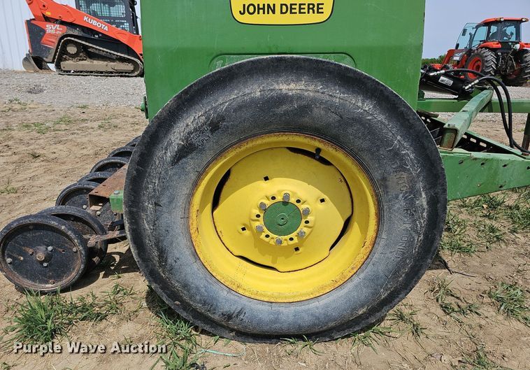 image for item DO4386 John Deere 8350  grain drill