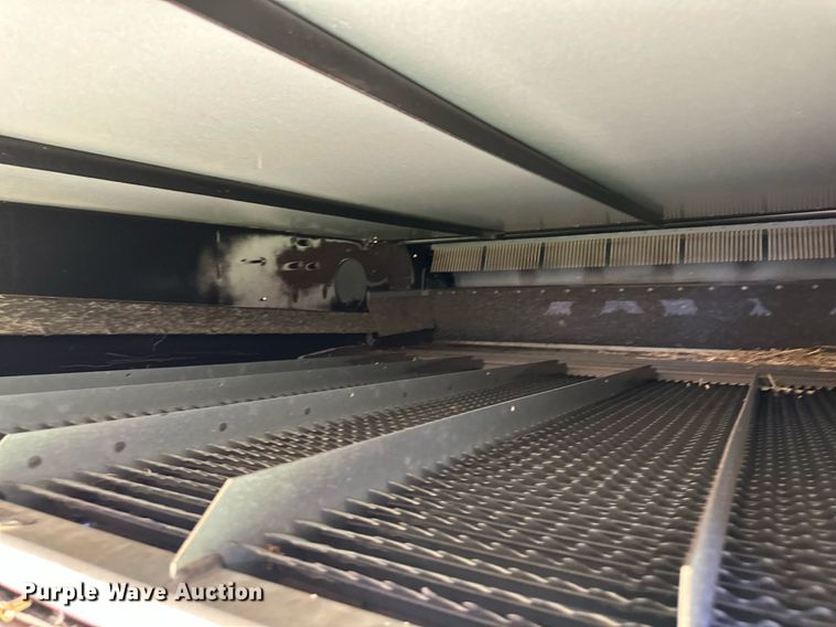 image for item DO4938 2006 Gleaner R65  combine