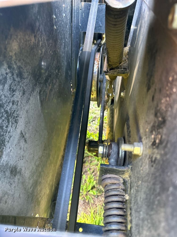 image for item DO4938 2006 Gleaner R65  combine