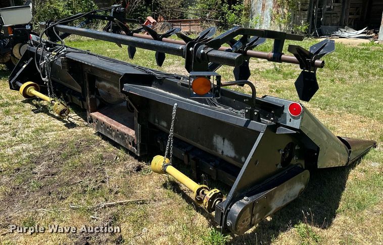 image for item DO4939 AGCO  corn head