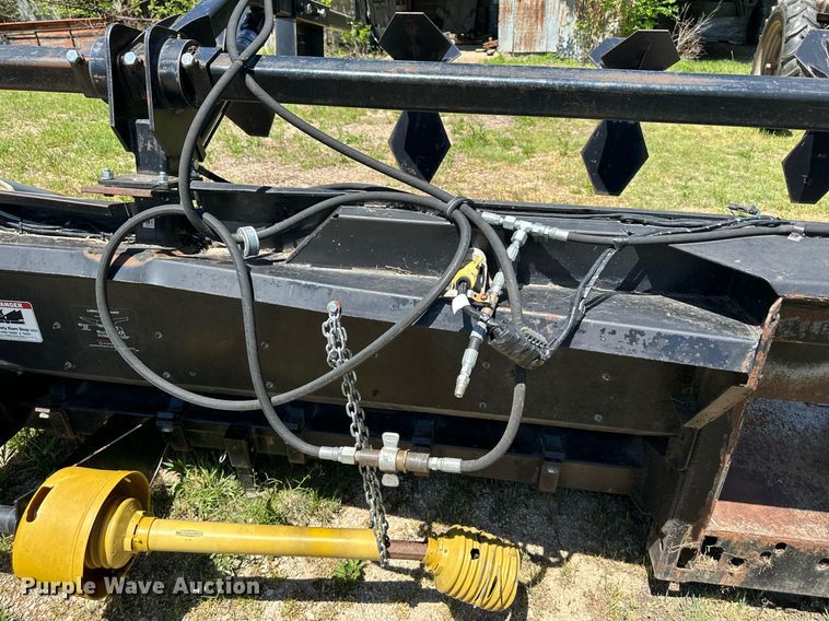 image for item DO4939 AGCO  corn head