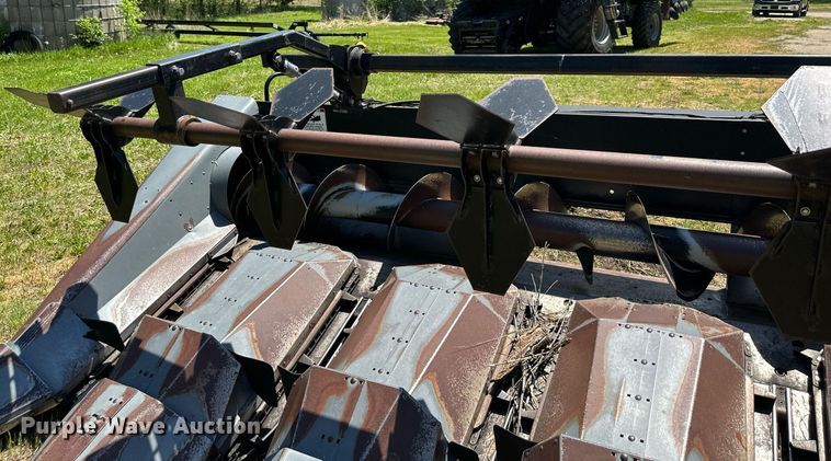 image for item DO4939 AGCO  corn head