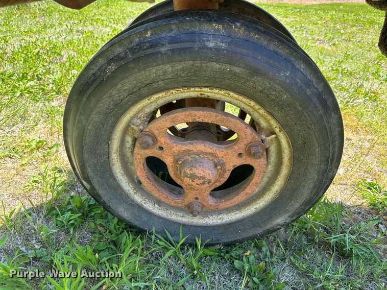 image for item DO4941 Farmall H  tractor